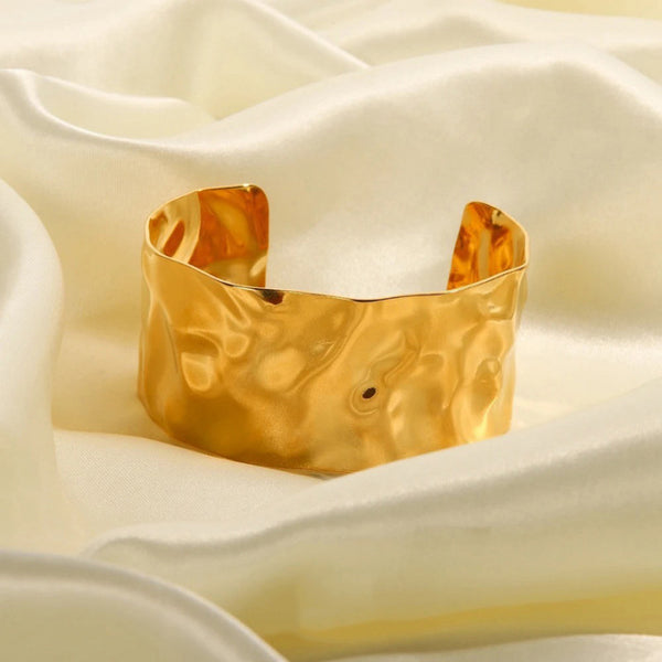 Trendy Gold-Plated Bangle Cuff Bracelet for Daily & Party Wear