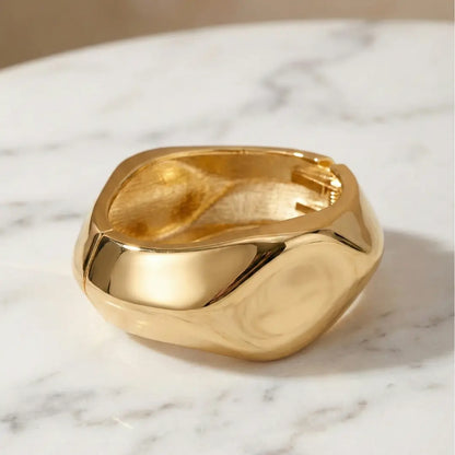 Premium Curve Broad Anti-Tarnish Open Bracelet for Women Vavya