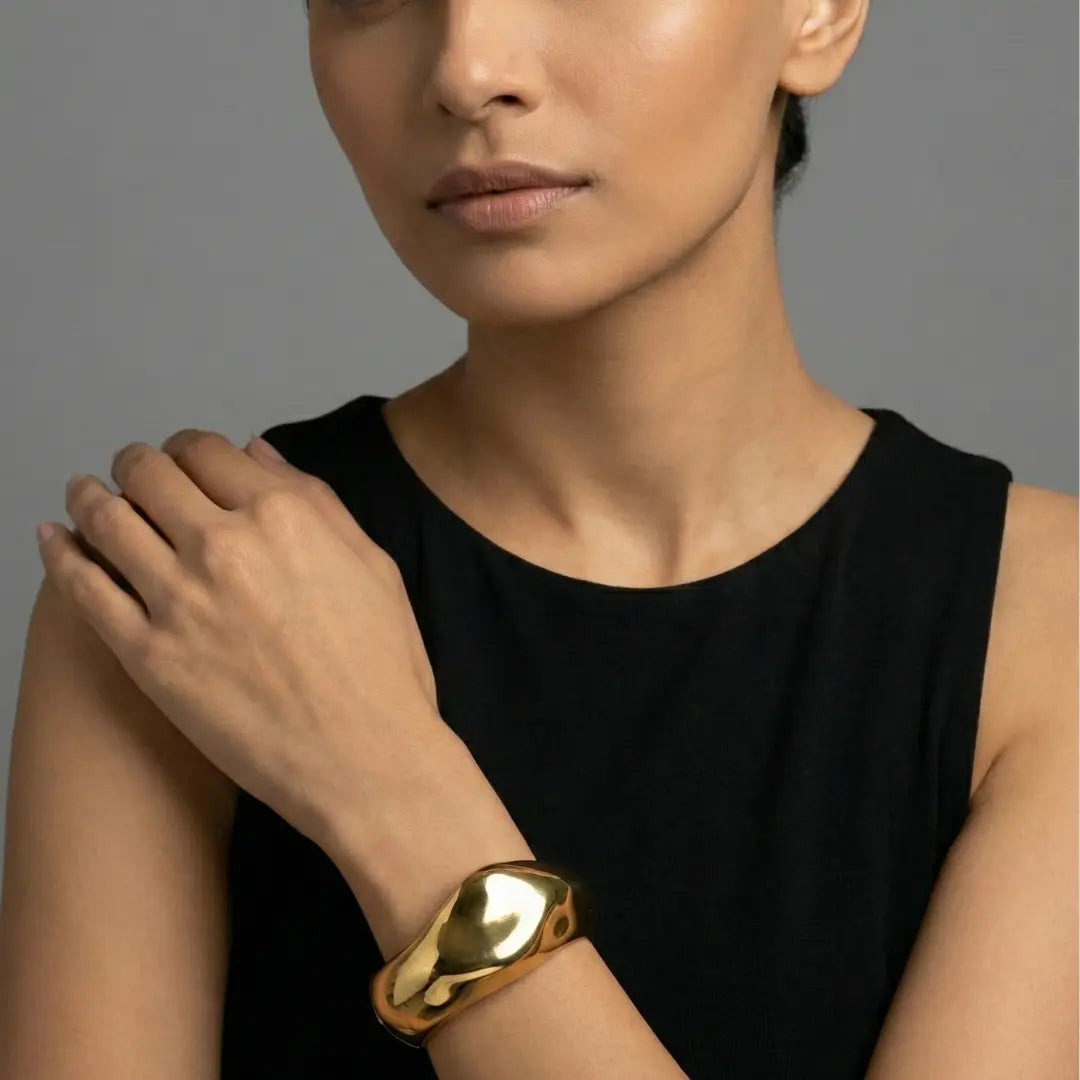 Premium Curve Broad Anti-Tarnish Open Bracelet for Women Vavya