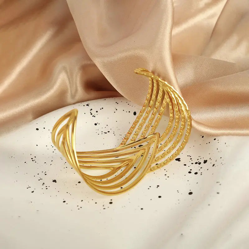 Gold-Plated Anti-Tarnish Stainless Steel Contemporary Cuff Bracelet Vavya