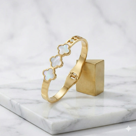 White Bloom Pearl Cuff Trending Braclet For Women Vavya