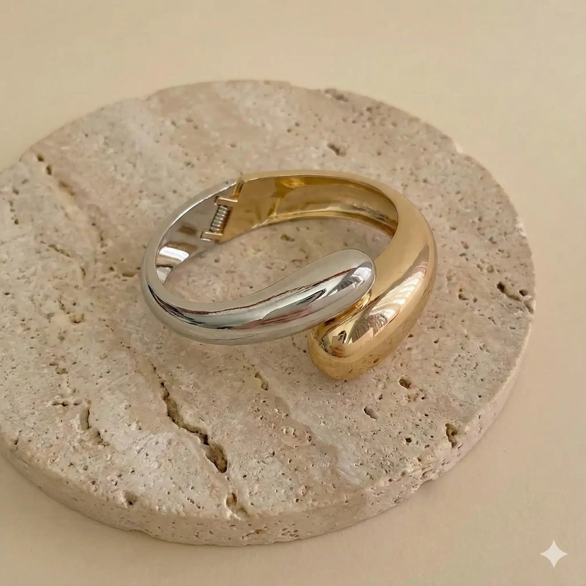 Premium Chunky Dual-Tone Anti-Tarnish Open Bracelet for Women Vavya